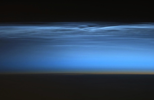 En.wikipedia.org-wiki-Noctilucent cloud - Hadfield 2013.jpeg