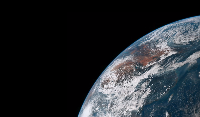 GlitteringBlue1 m.png