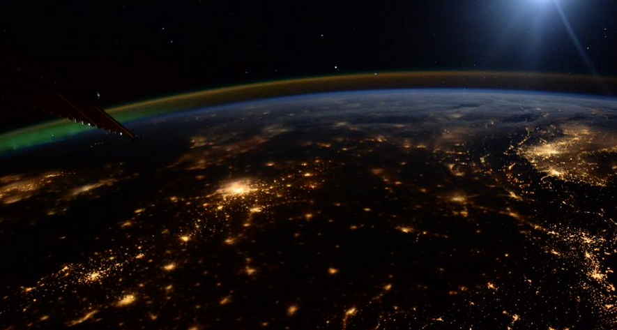 Over Paris via StationCDR-ScottKelly Nov302015.png